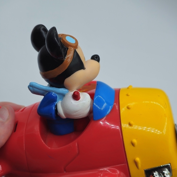 Vintage 2000 Fisher Price Mattel Mickey Mouse Goofy Super Stunt Plane Toy - Picture 7 of 11